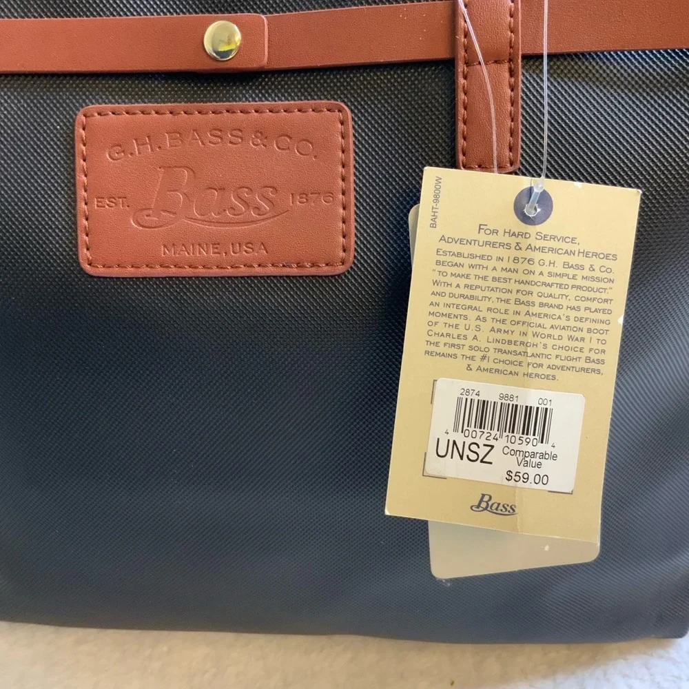 Bass shoulder purse